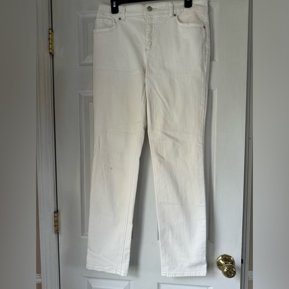 Women’s Size 6 Chico’s White Jeans
